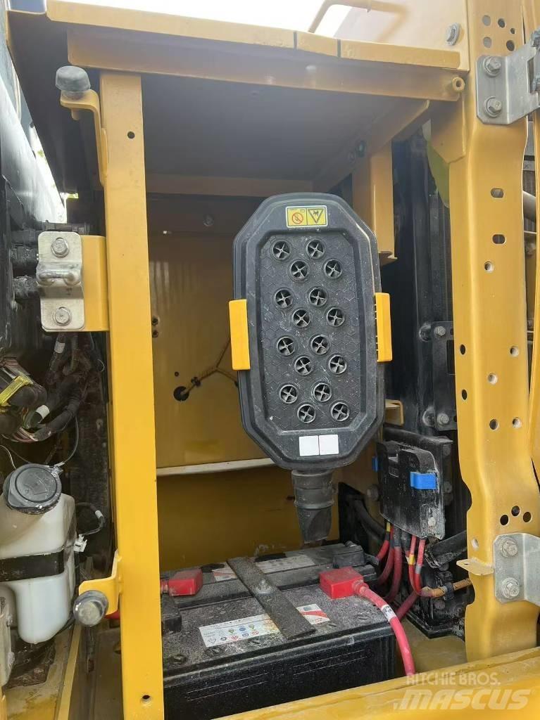 CAT 320 GC Εκσκαφείς με ερπύστριες