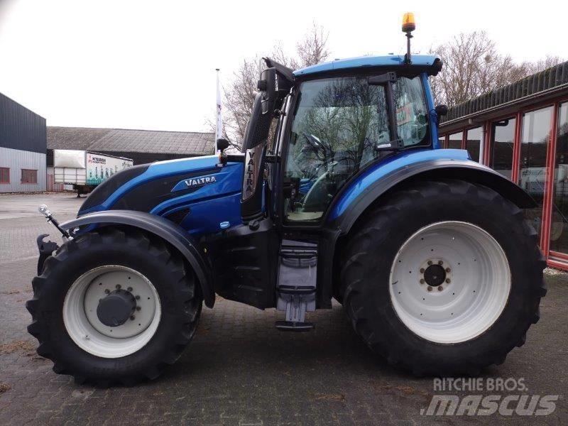 Valtra T234 D Τρακτέρ