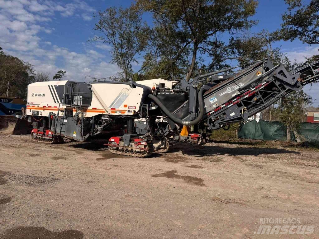 Wirtgen W250 Επεξεργασίας επίστρωσης ασφάλτου