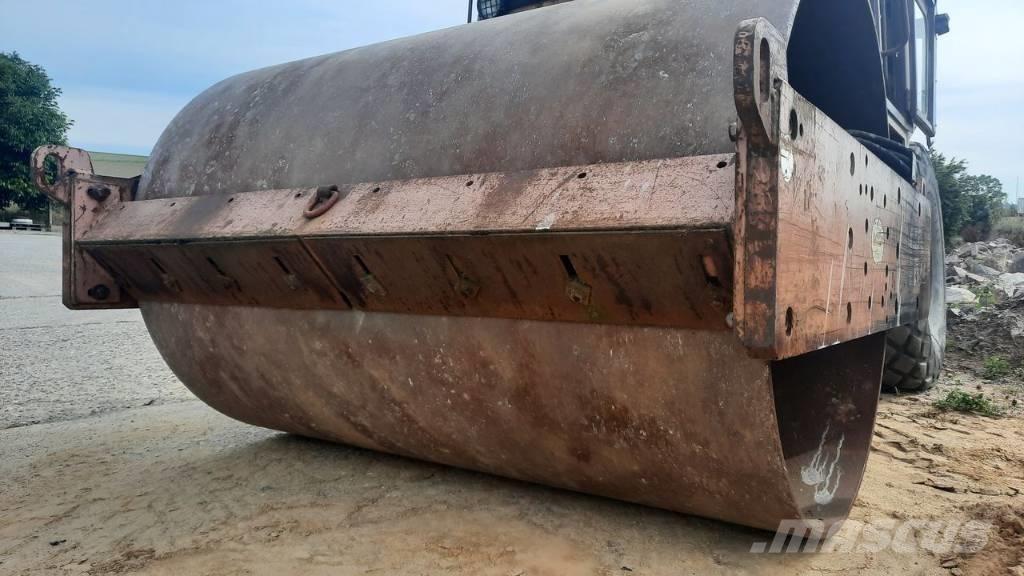 CASE W 1102 D Οδοστρωτήρες μονού κυλίνδρου