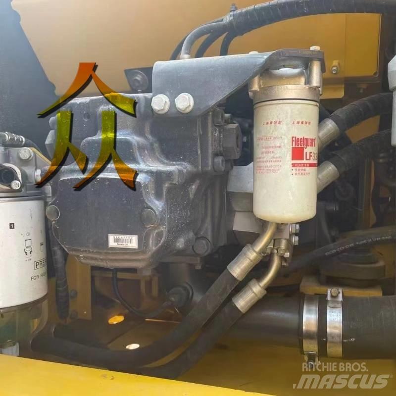 Komatsu PC 200 Εκσκαφείς με ερπύστριες