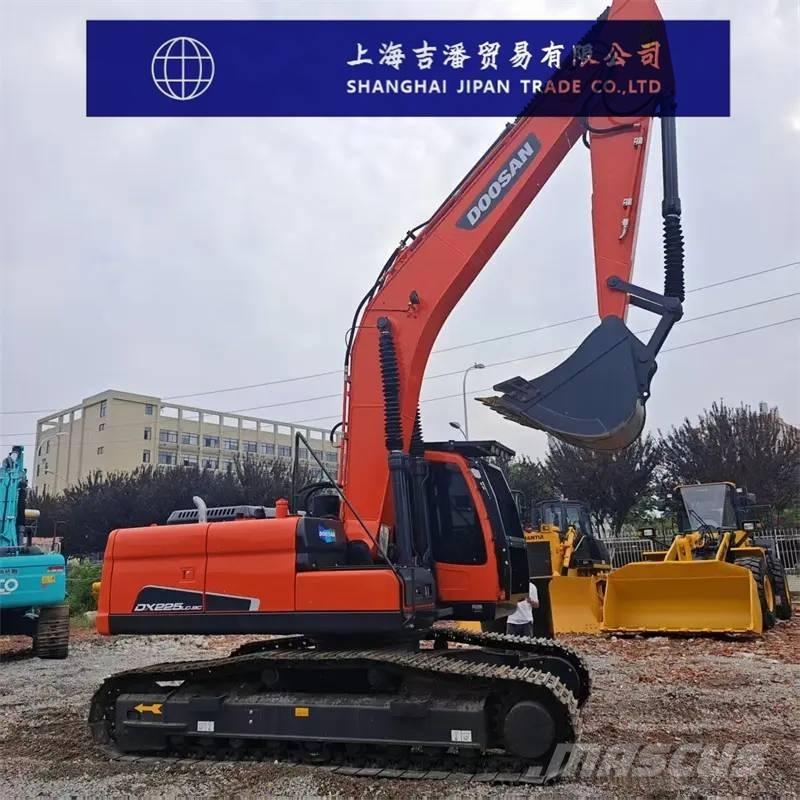 Doosan DX 225 Εκσκαφείς με ερπύστριες