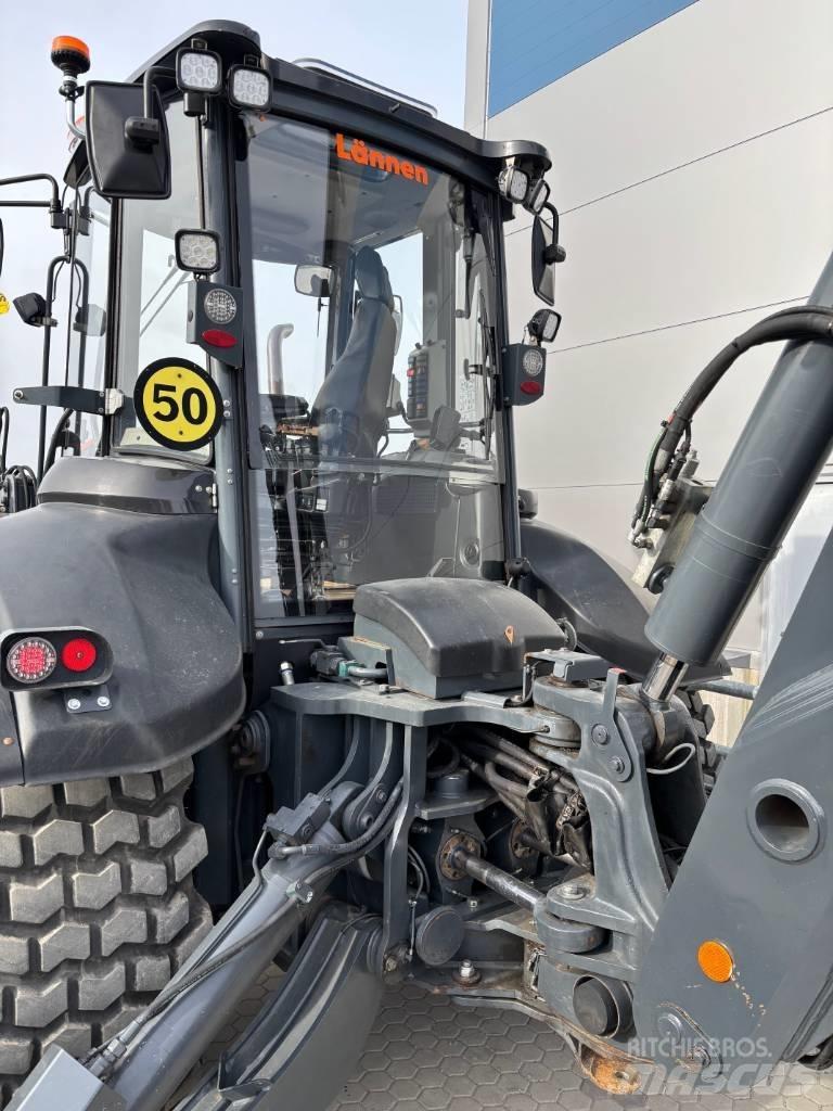 Lännen 8800 K Εκσκαφείς Φορτωτές τύπου JCB