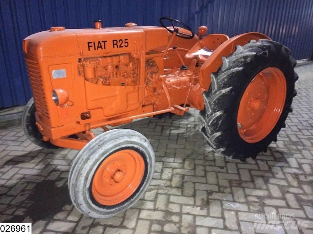 Fiat R25 2WD Τρακτέρ