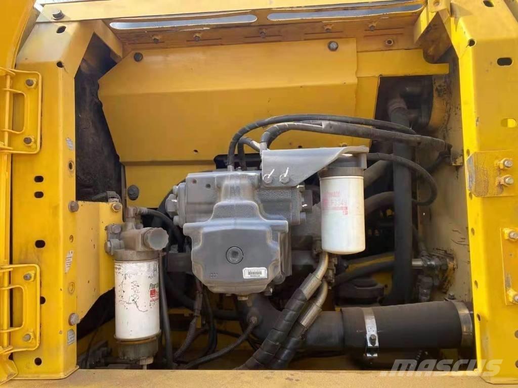 Komatsu pc220-8 Εκσκαφείς με ερπύστριες