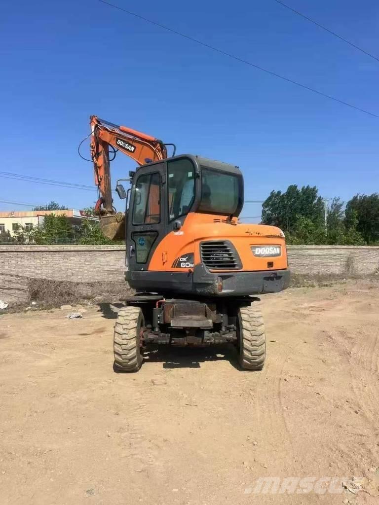 Doosan DX60W Εκσκαφείς με τροχούς - λάστιχα