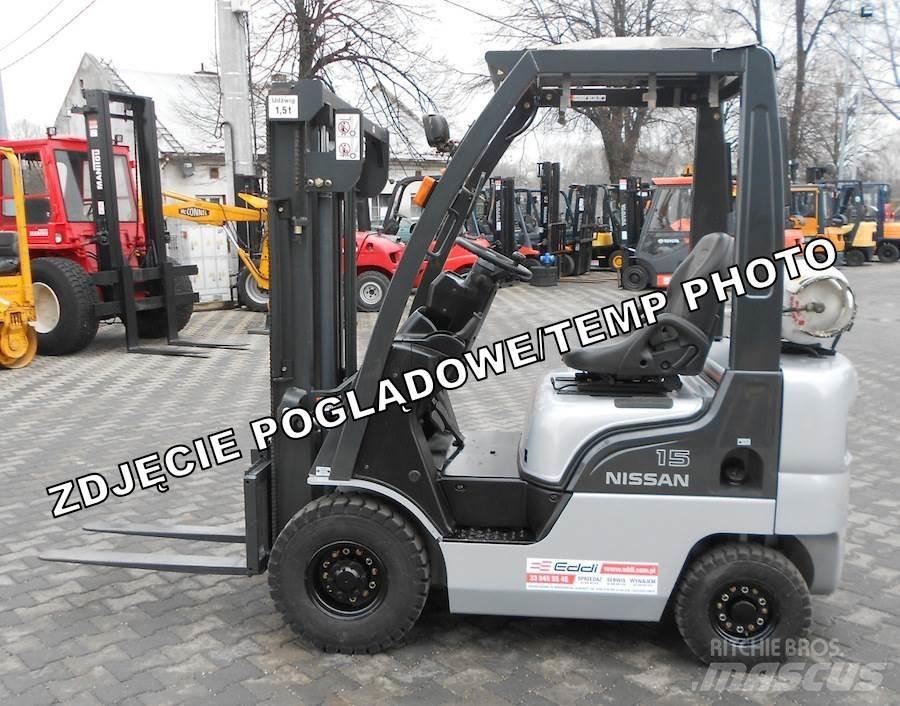 Nissan NP1F1A15D Περονοφόρα ανυψωτικά κλαρκ με φυσικό αέριο LPG