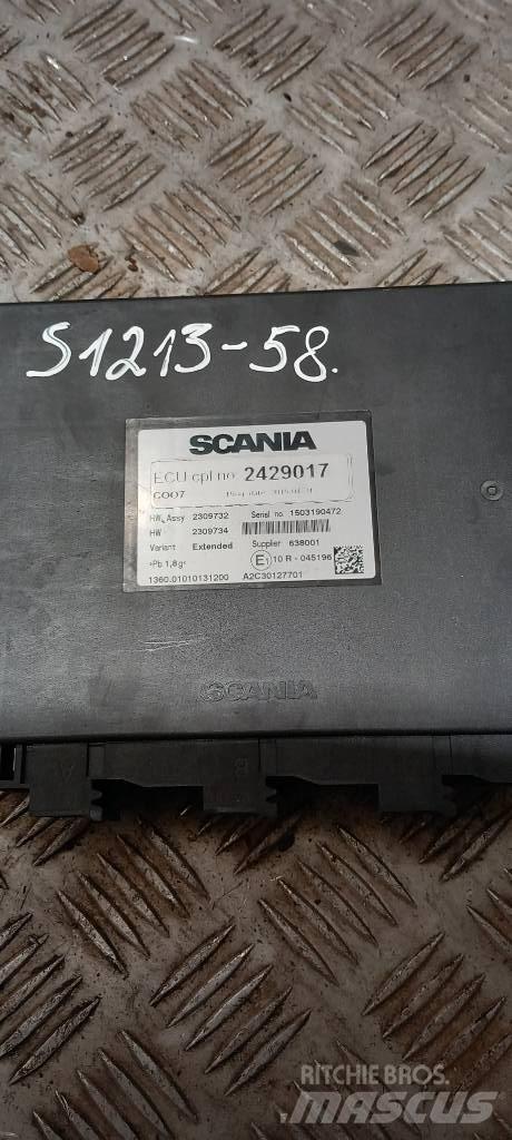 Scania R440  2429017 Ηλεκτρονικά