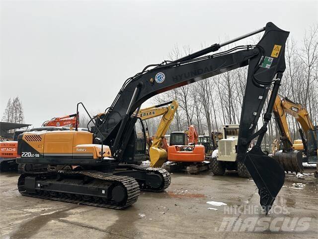 Hyundai R220LC-9S Εκσκαφείς με ερπύστριες