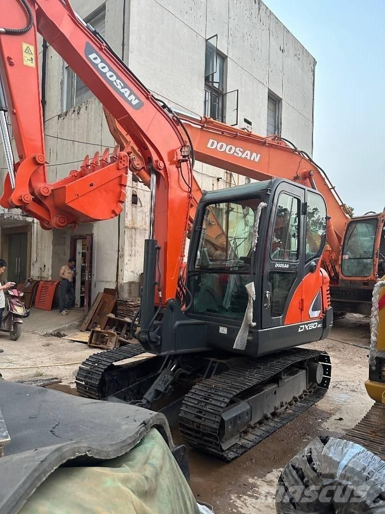 Doosan DX 60 Εκσκαφάκι (διαβολάκι) < 7t