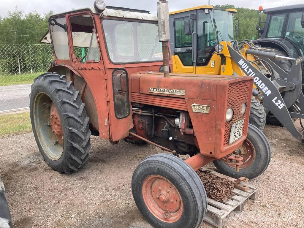 McCormick 624 Τρακτέρ