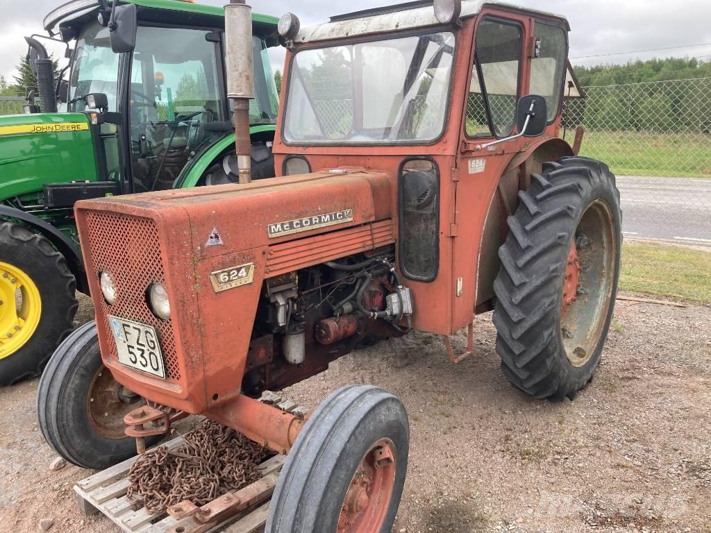 McCormick 624 Τρακτέρ