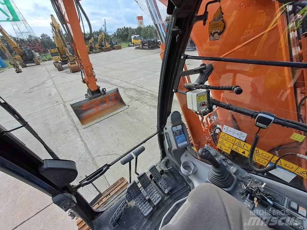 Hitachi ZX135US-6 Εκσκαφείς με ερπύστριες