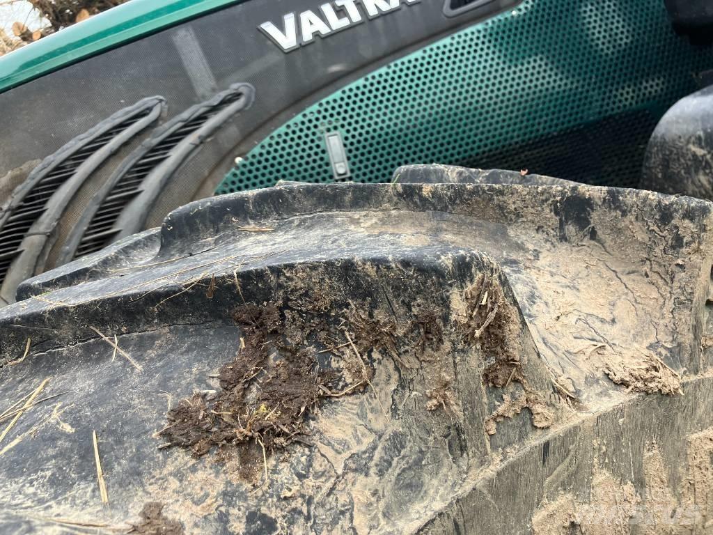 Valtra T 213 V Τρακτέρ δασοπονίας