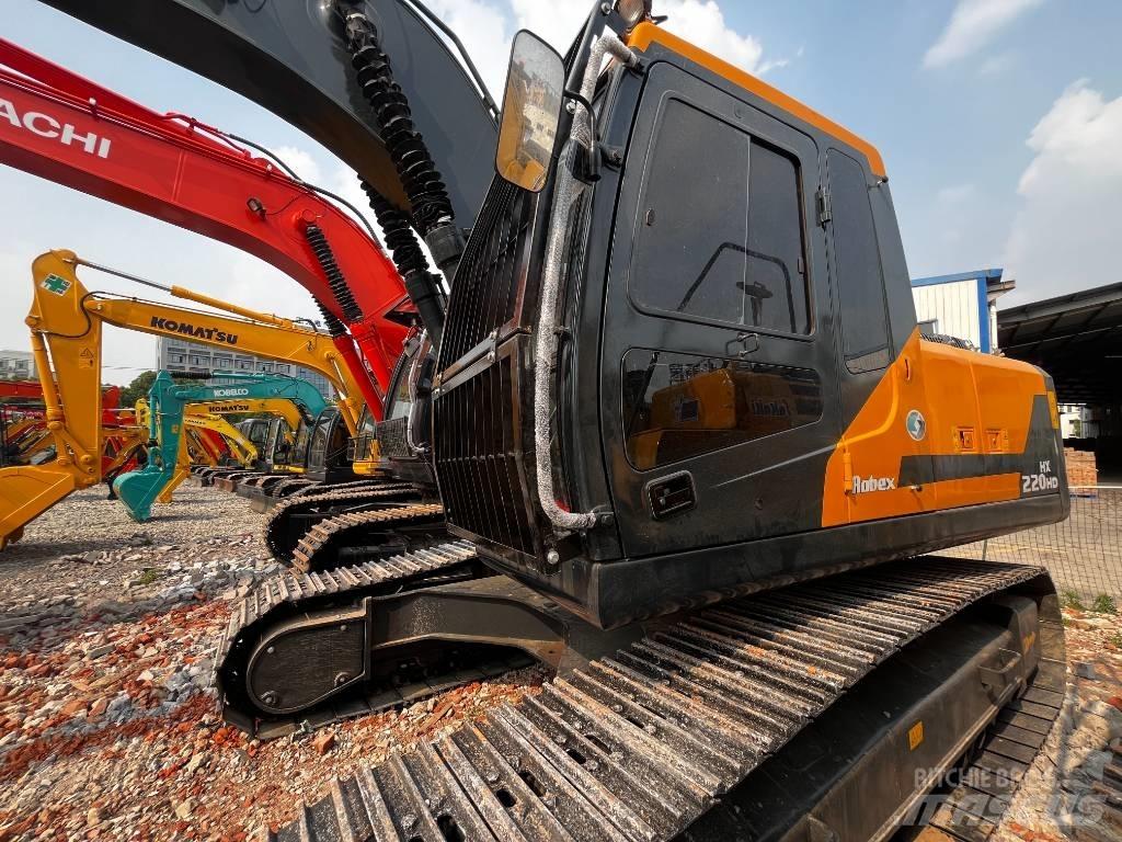 Hyundai HX 220 Εκσκαφείς με ερπύστριες