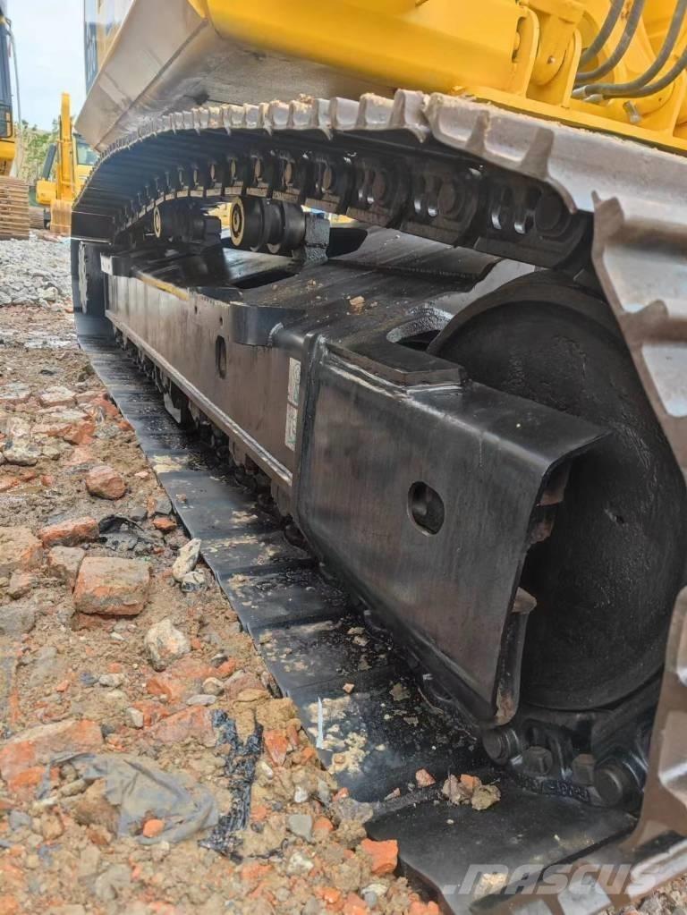 Komatsu PC 200-8 Εκσκαφείς με ερπύστριες
