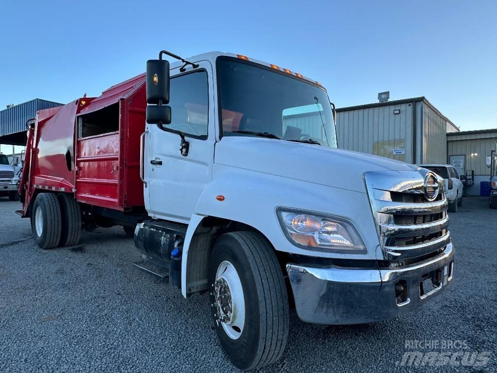 Hino 268 Απορριμματοφόρα
