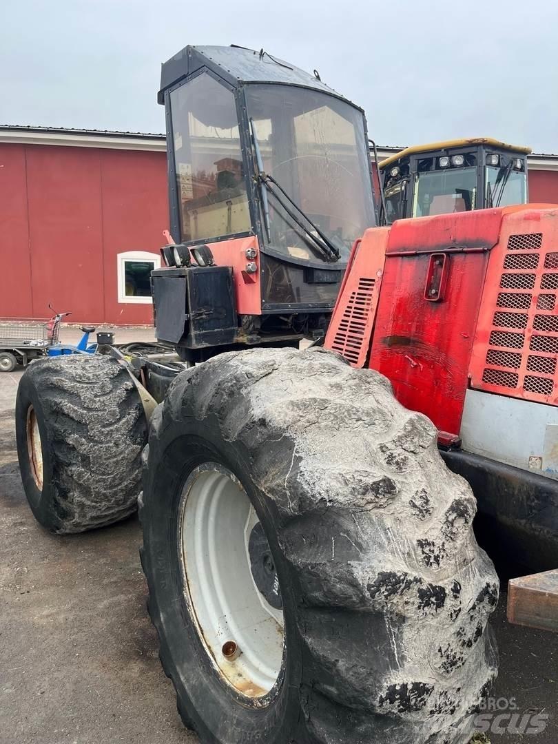Valmet 921 Θεριζοαλωνιστικές μηχανές
