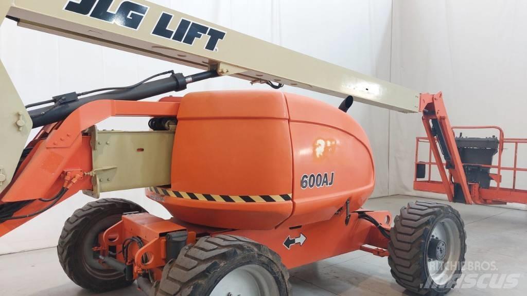 JLG 600 AJ Ανυψωτήρες με αρθρωτό βραχίονα
