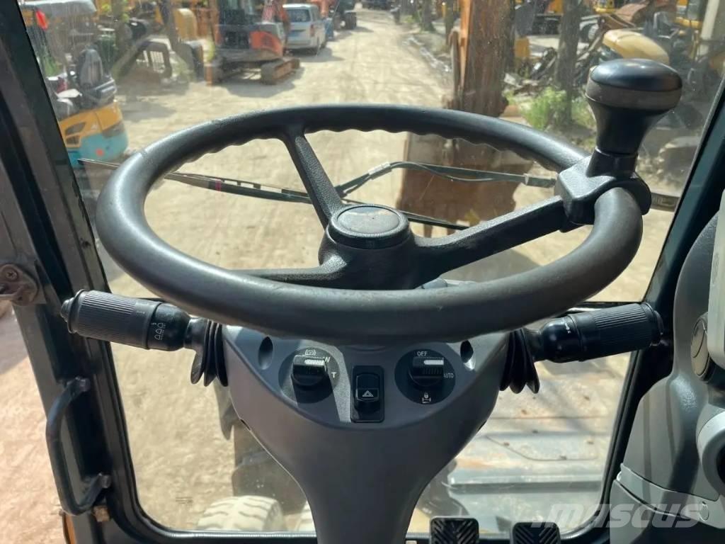 Hyundai R210W-9 Εκσκαφείς με τροχούς - λάστιχα
