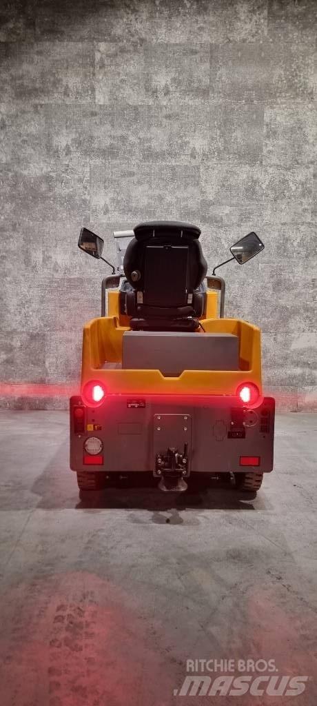 Jungheinrich EZS570 Τράκτορες