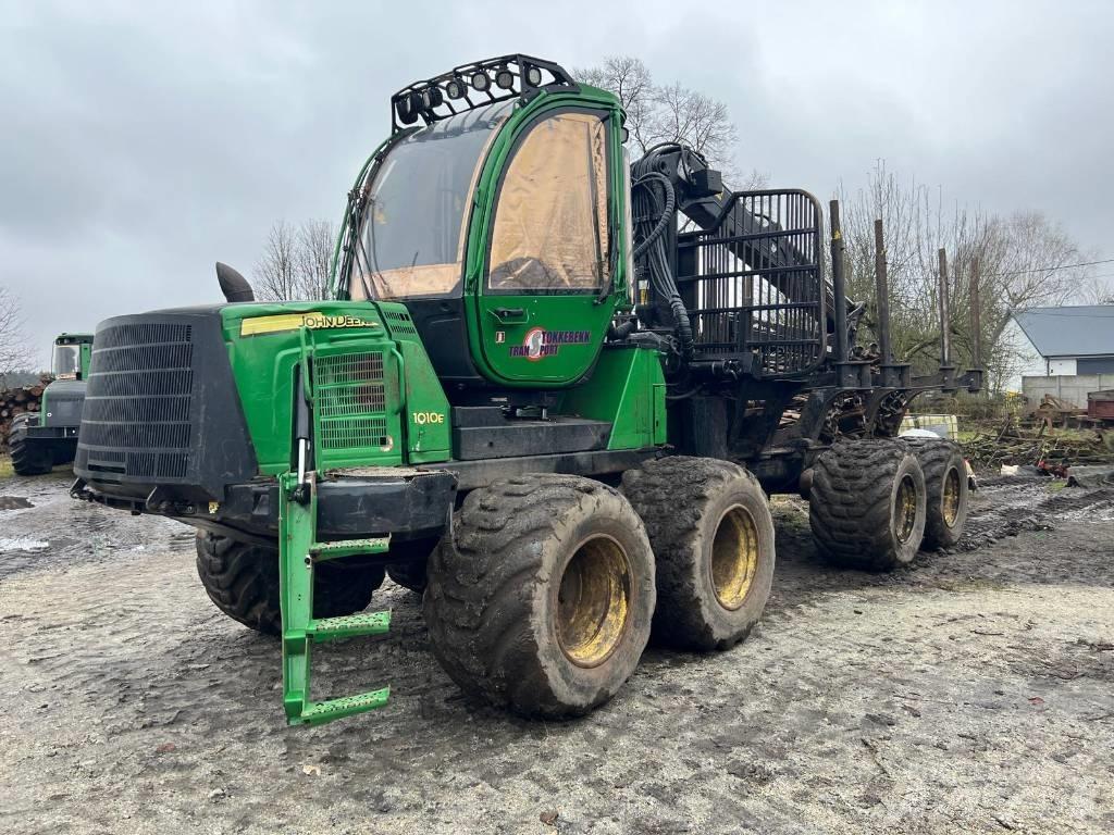 John Deere 1010 E Μεταφορείς ξυλείας
