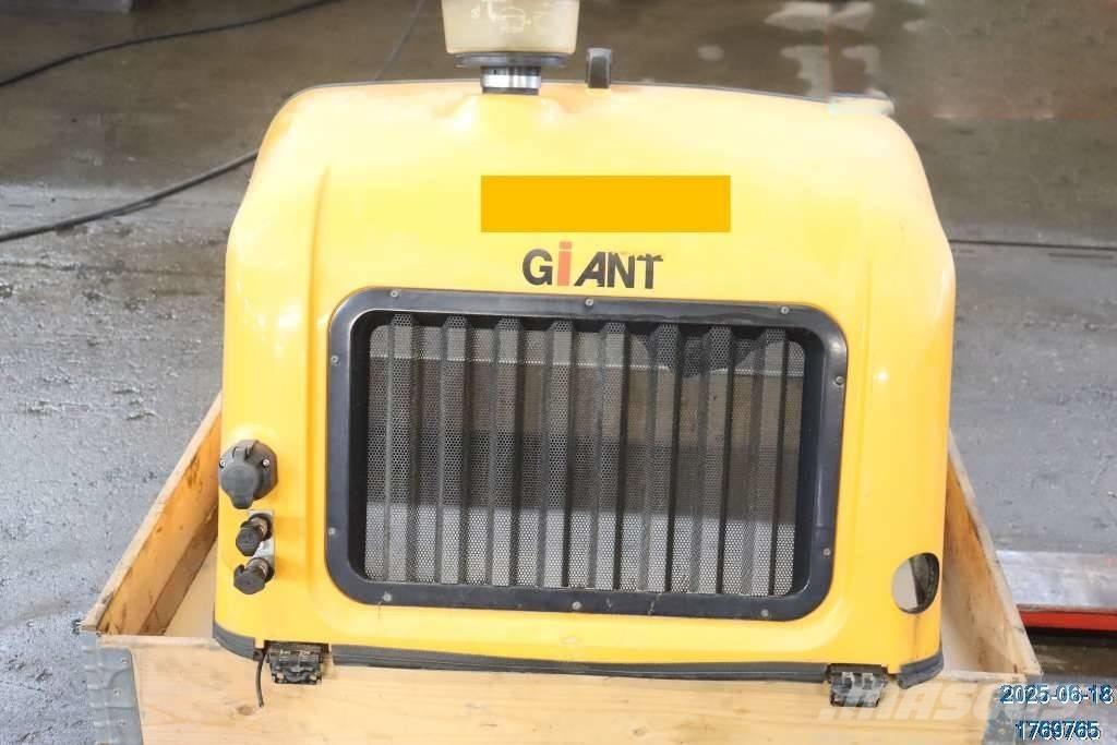 GiANT V 6004 T Καμπίνες και εσωτερικό