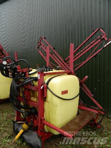 Hardi 800 Ρυμουλκούμενα ψεκαστικά