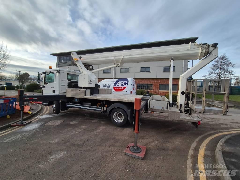 Ruthmann T 330 Εναέριες πλατφόρμες τοποθετημένες σε φορτηγό