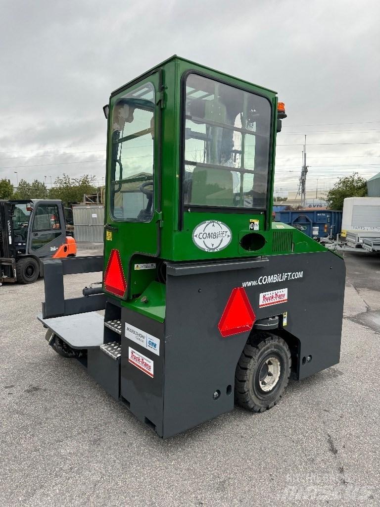 Combilift C4000ET Ανυψωτικά στενών δρόμων 4 κατευθύνσεων