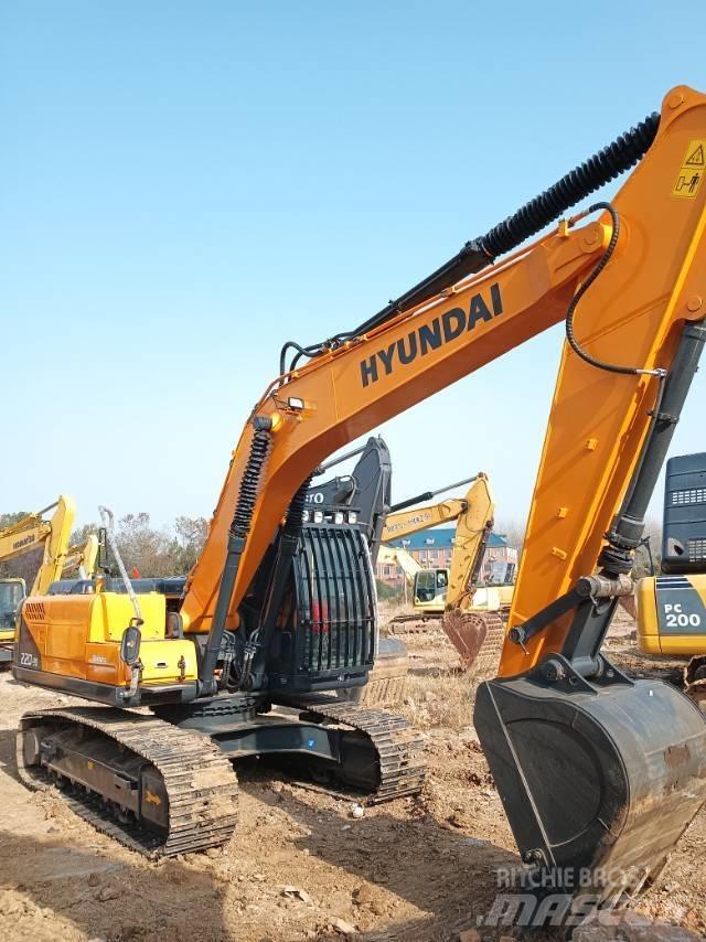 Hyundai R220-9 Εκσκαφείς με ερπύστριες