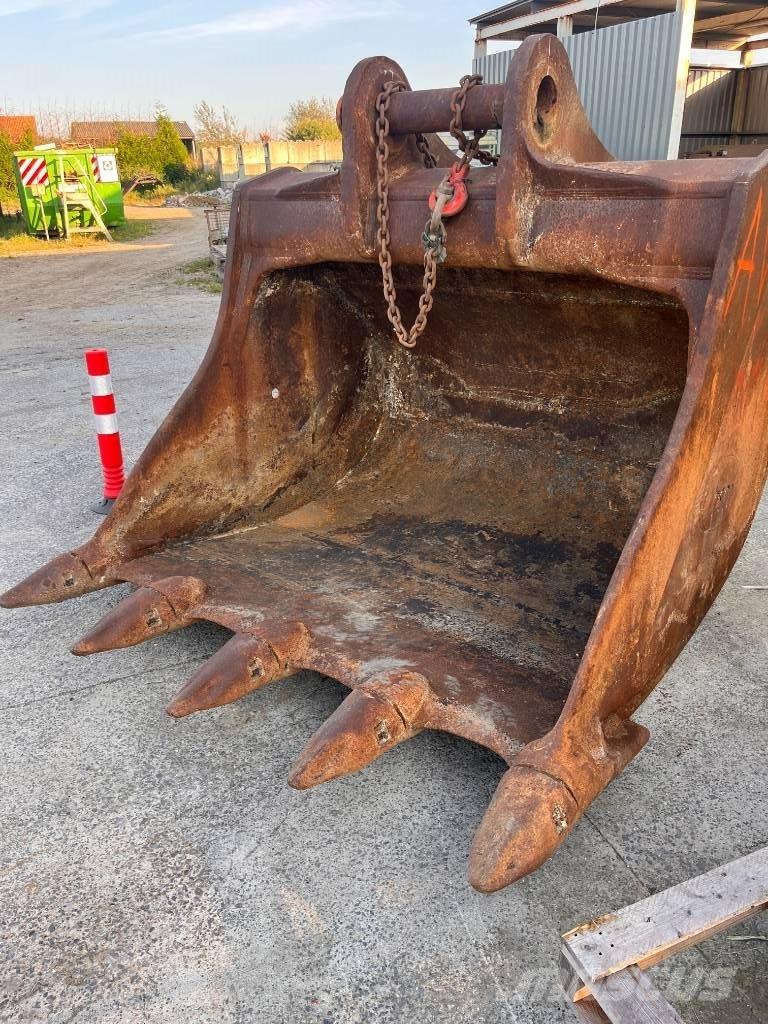 HSM 3.8 m3 Κουβάδες