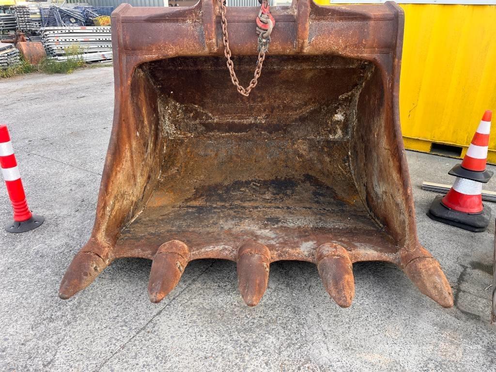 HSM 3.8 m3 Κουβάδες