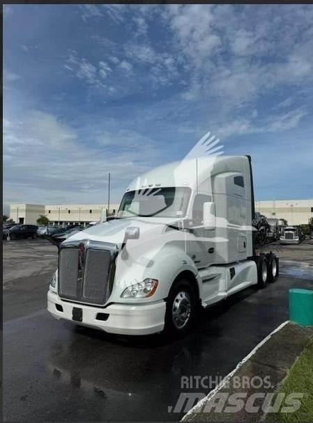 Kenworth T680 Τράκτορες