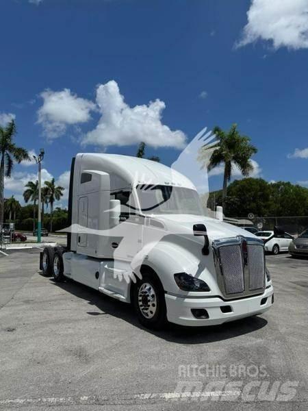 Kenworth T680 Τράκτορες