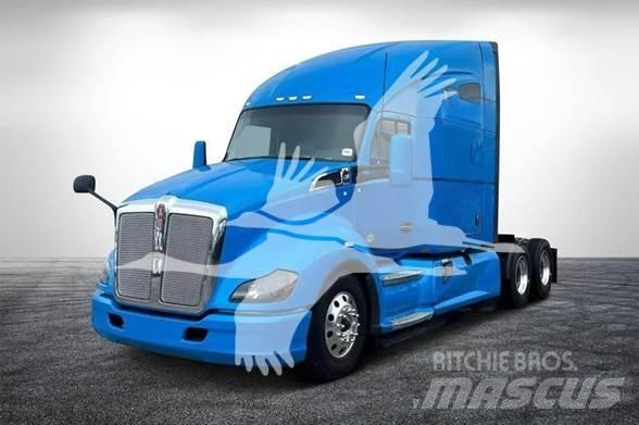 Kenworth T680 Τράκτορες