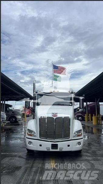 Peterbilt 579 Τράκτορες