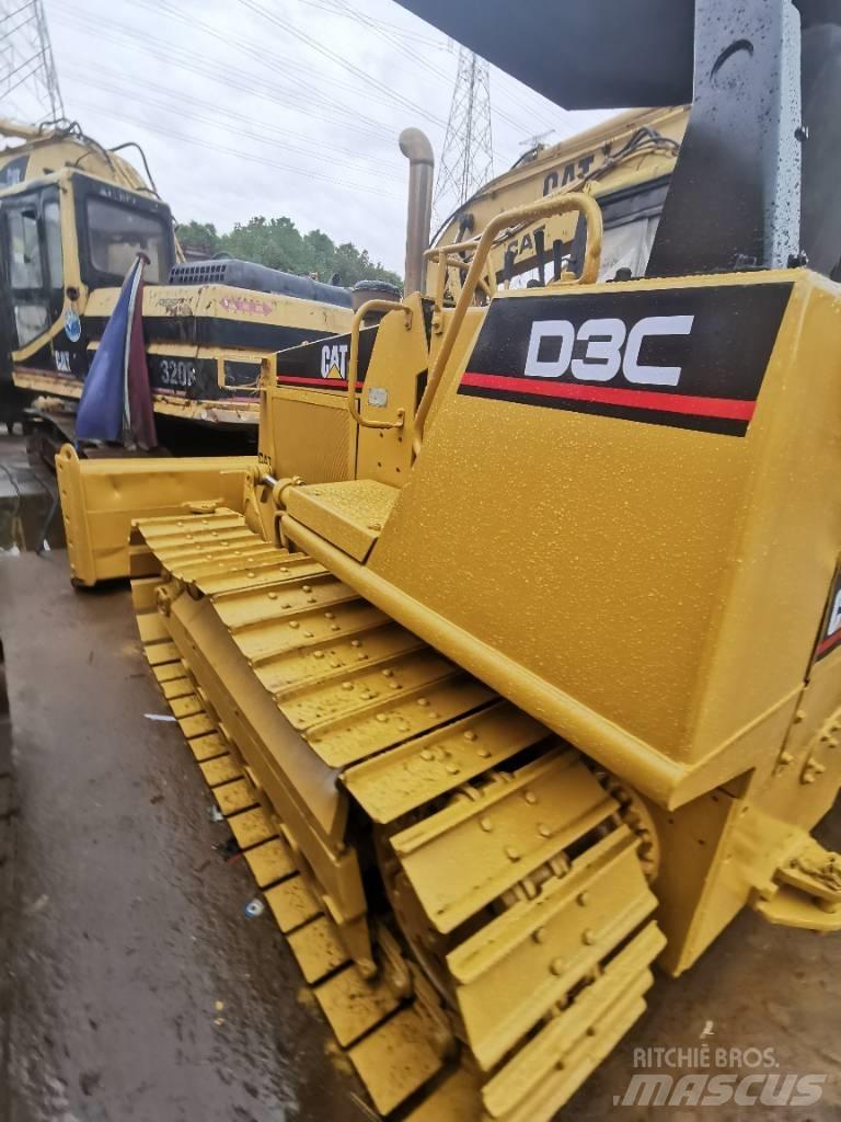 CAT D3C Μπουλντόζες με ερπύστριες