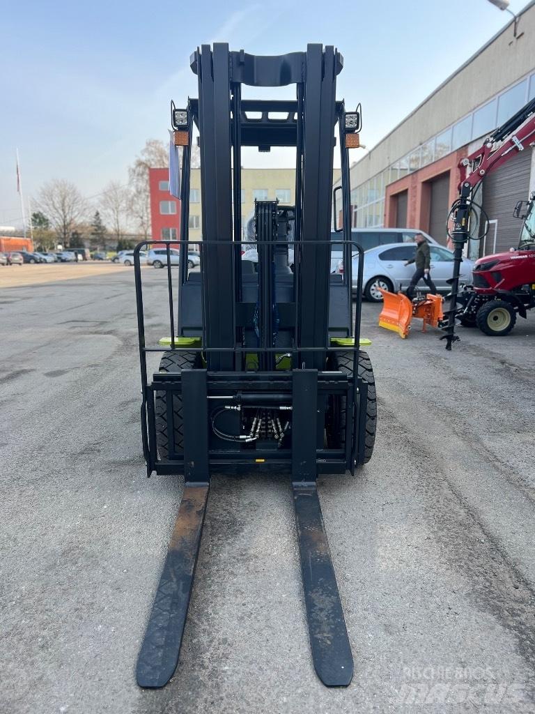Clark S 30 L Περονοφόρα ανυψωτικά κλαρκ με φυσικό αέριο LPG