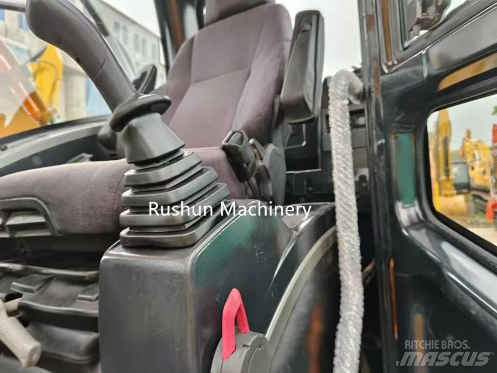 Hyundai R220 Εκσκαφείς με ερπύστριες