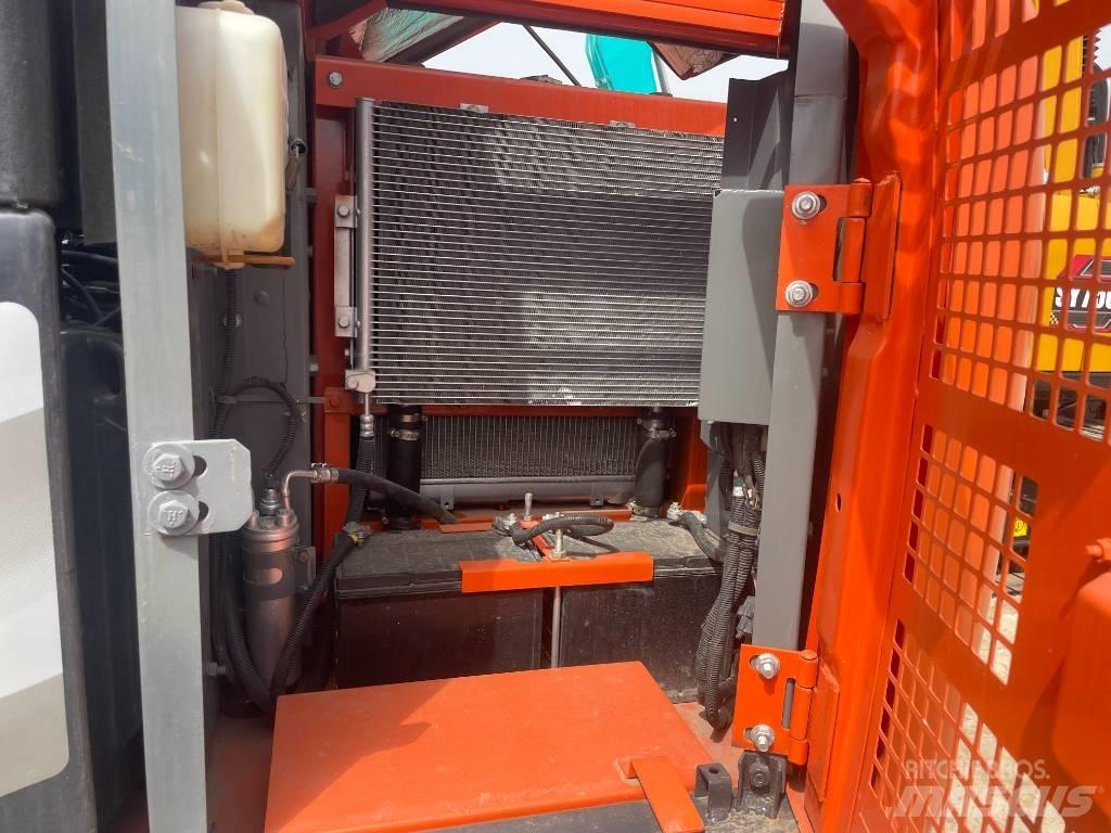Hitachi ZX 70 Εκσκαφείς με ερπύστριες
