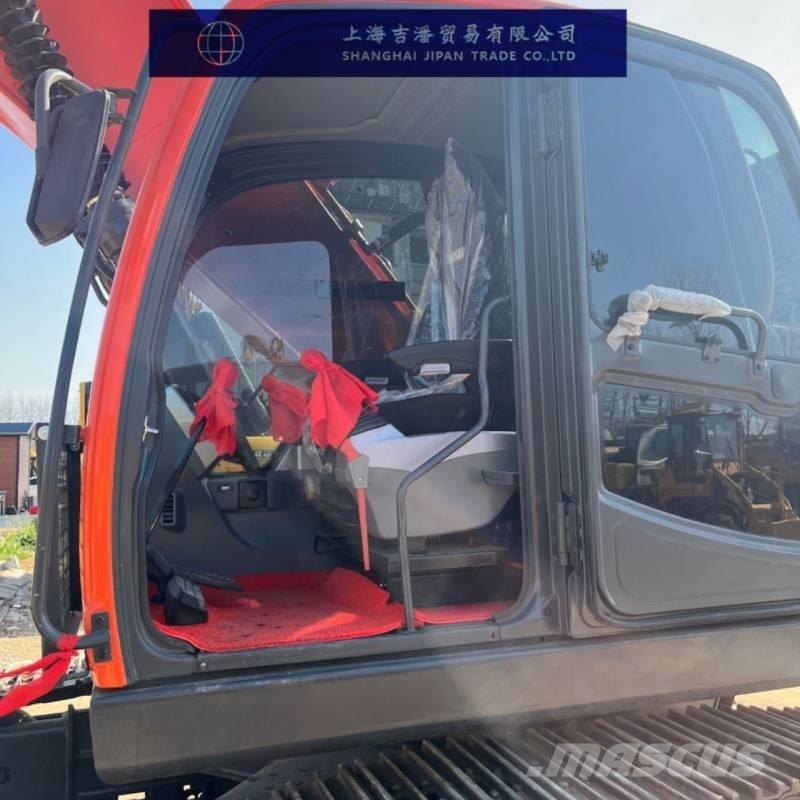 Doosan DX 225 Εκσκαφείς με ερπύστριες