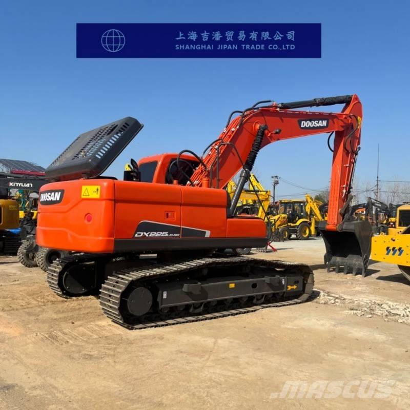 Doosan DX 225 Εκσκαφείς με ερπύστριες