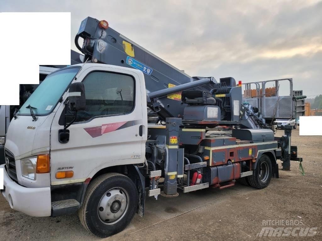 Horyong SKY 2804N Εναέριες πλατφόρμες τοποθετημένες σε φορτηγό