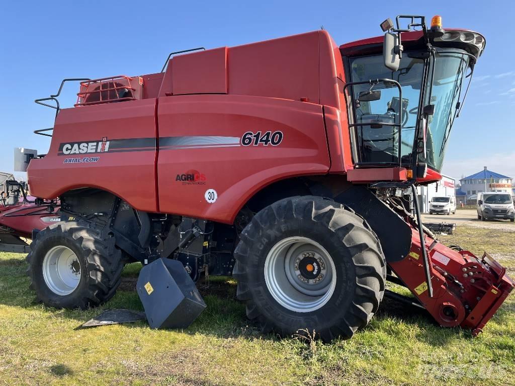 Case IH AF6140 Θεριζοαλωνιστικές μηχανές