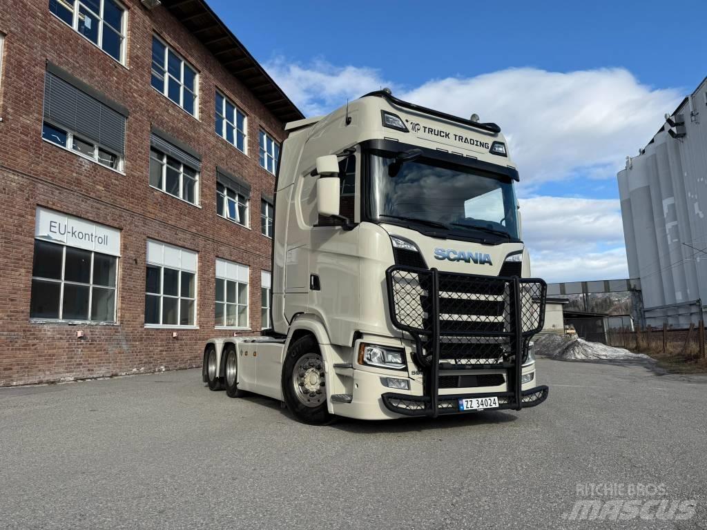 Scania S 590 Τράκτορες