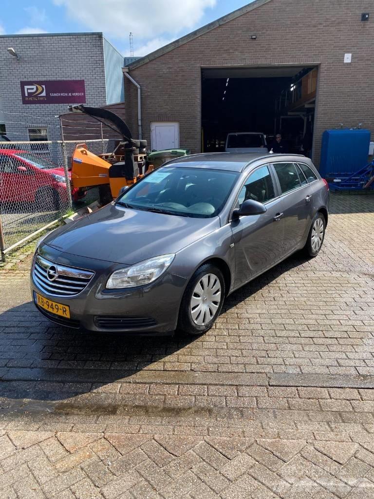 Opel Insignia Αυτοκίνητα
