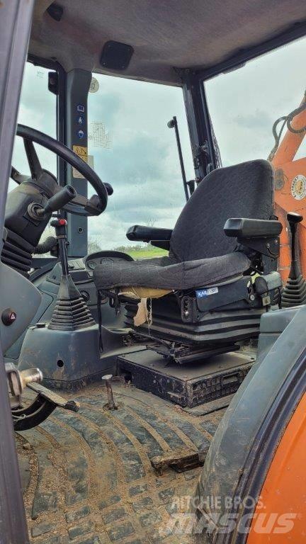 Fiat-Hitachi FB 100 Εκσκαφείς Φορτωτές τύπου JCB
