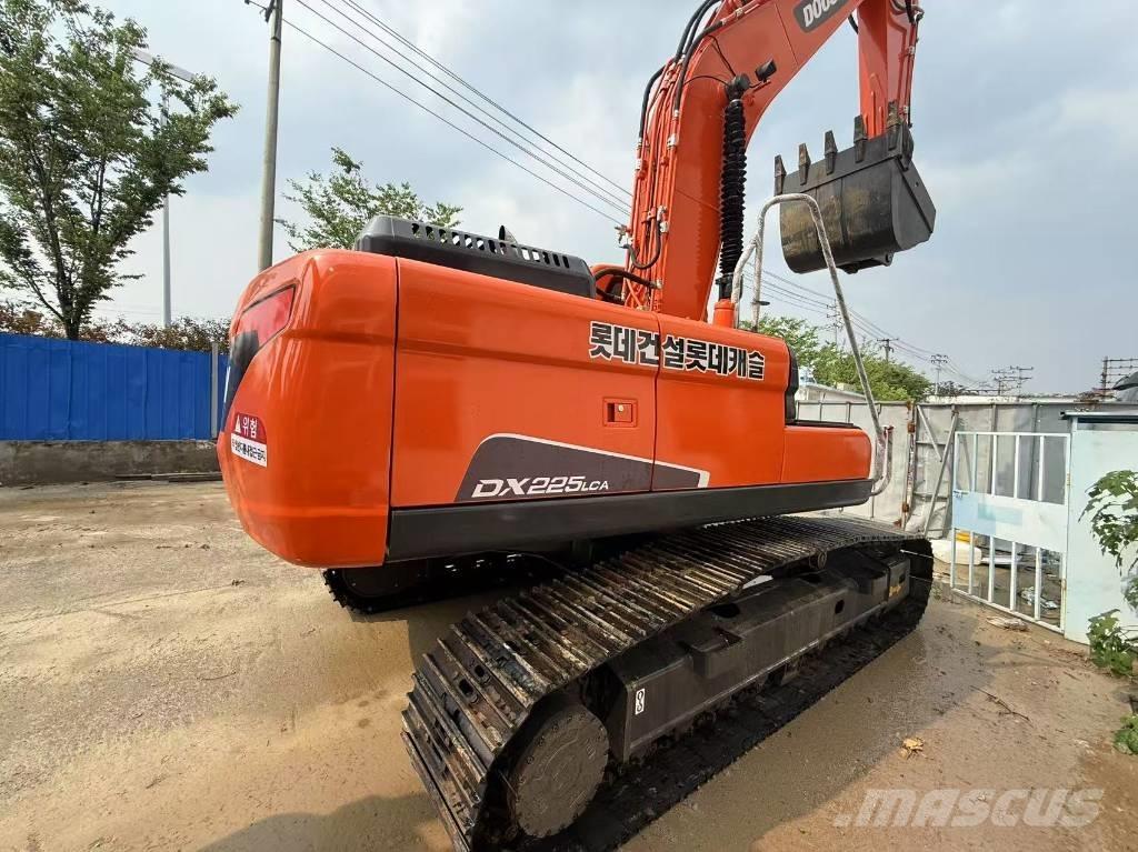 Doosan DX 225 LCA Εκσκαφείς με ερπύστριες