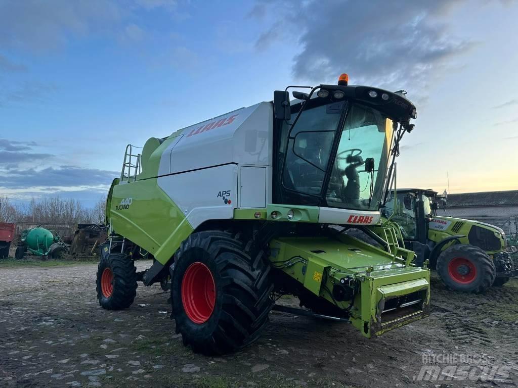 CLAAS Tucano 440 Θεριζοαλωνιστικές μηχανές